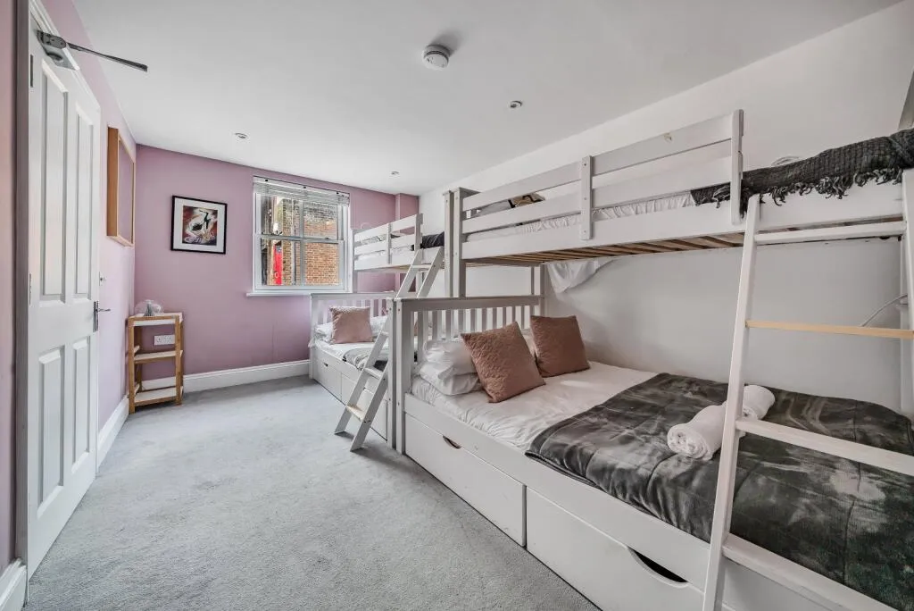 3 bed Terraced
