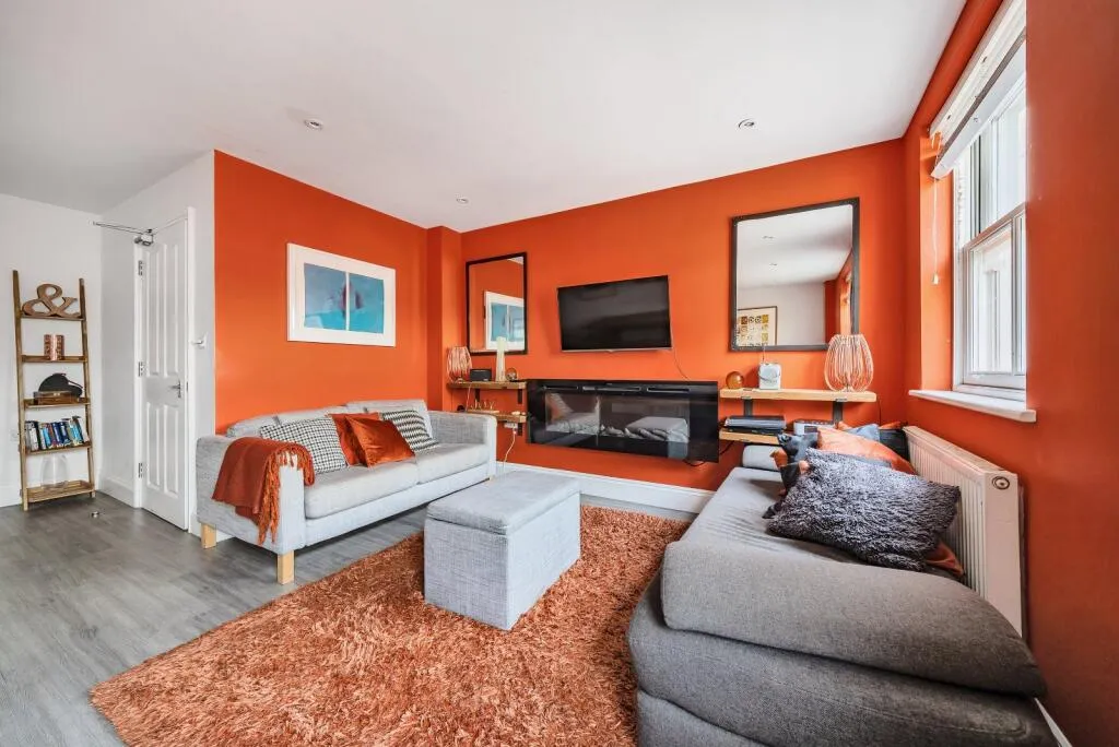3 bed Terraced
