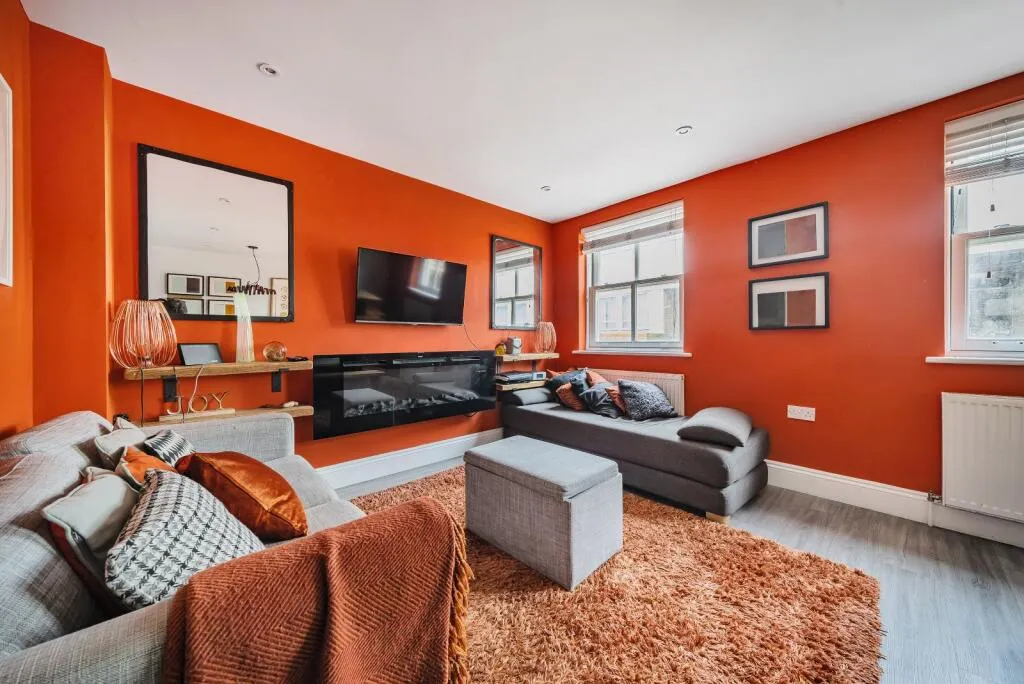 3 bed Terraced