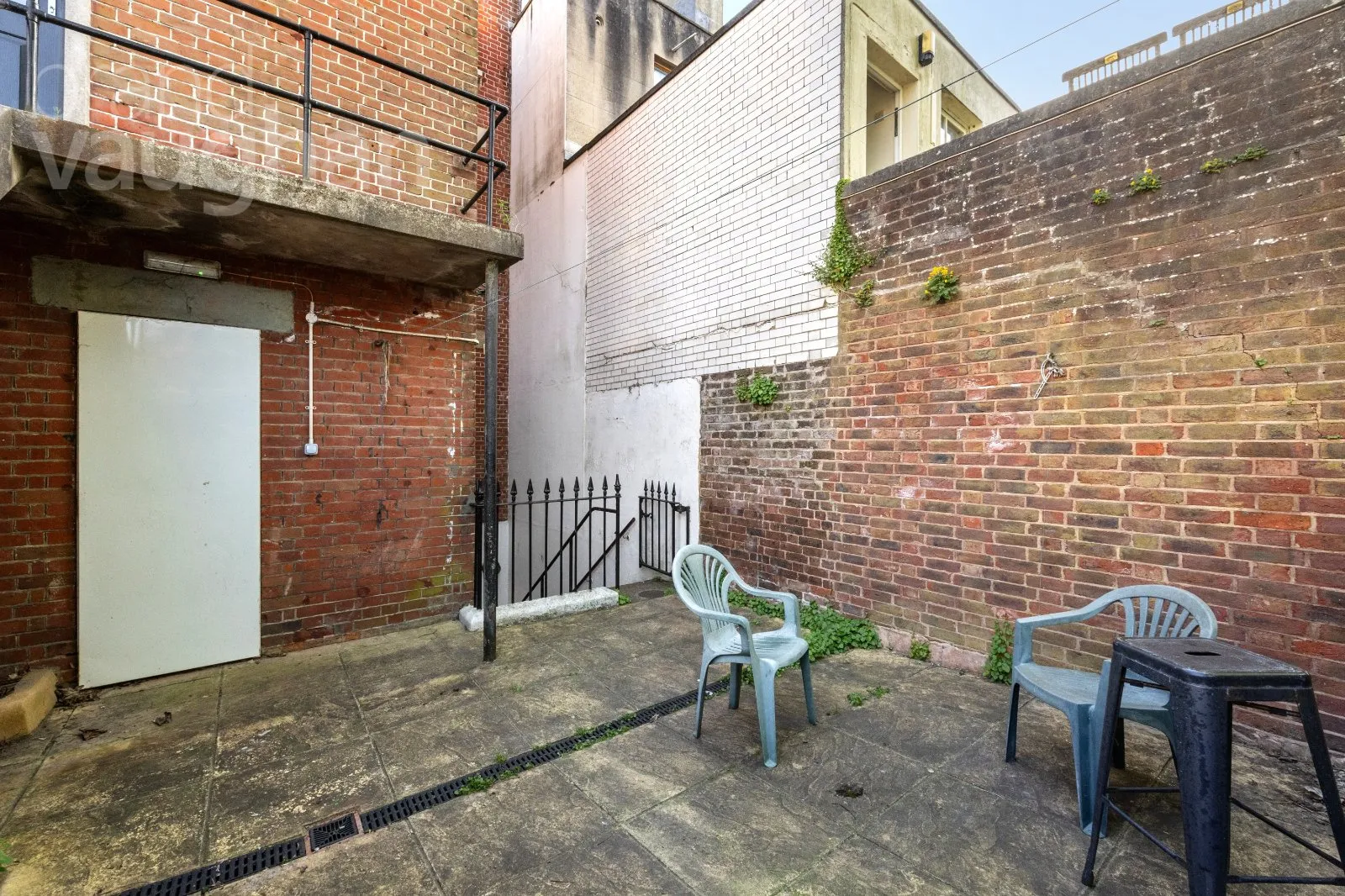 5 bed Terraced