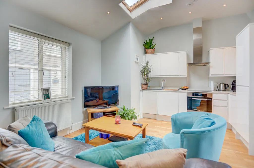 2 bed Semi-Detached Bungalow