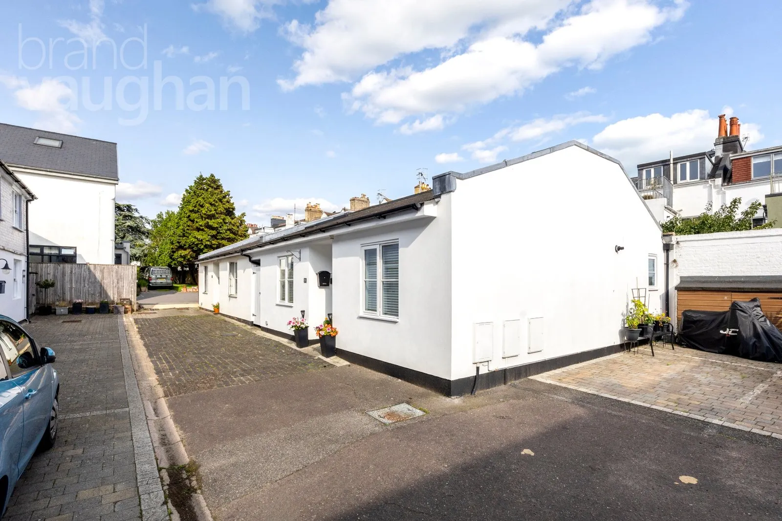 2 bed Semi-Detached Bungalow