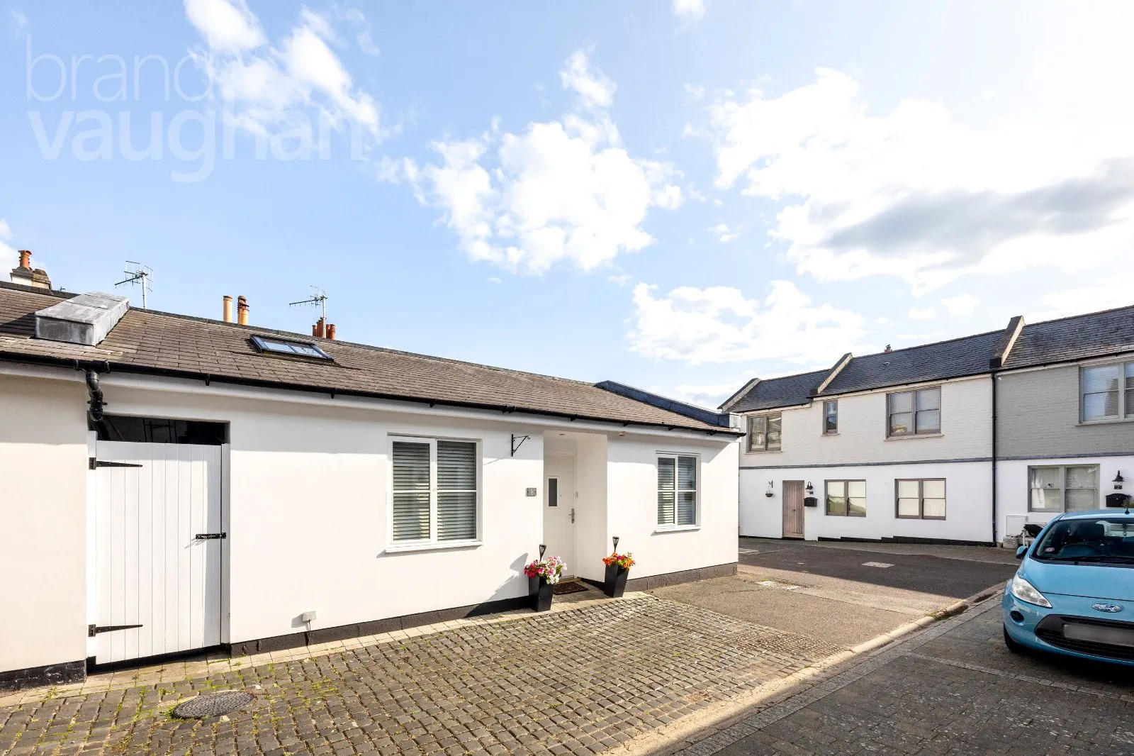 2 bed Semi-Detached Bungalow