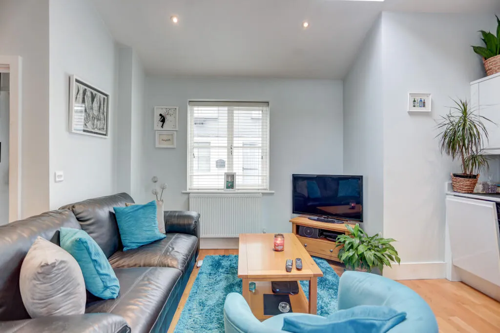 2 bed Semi-Detached Bungalow