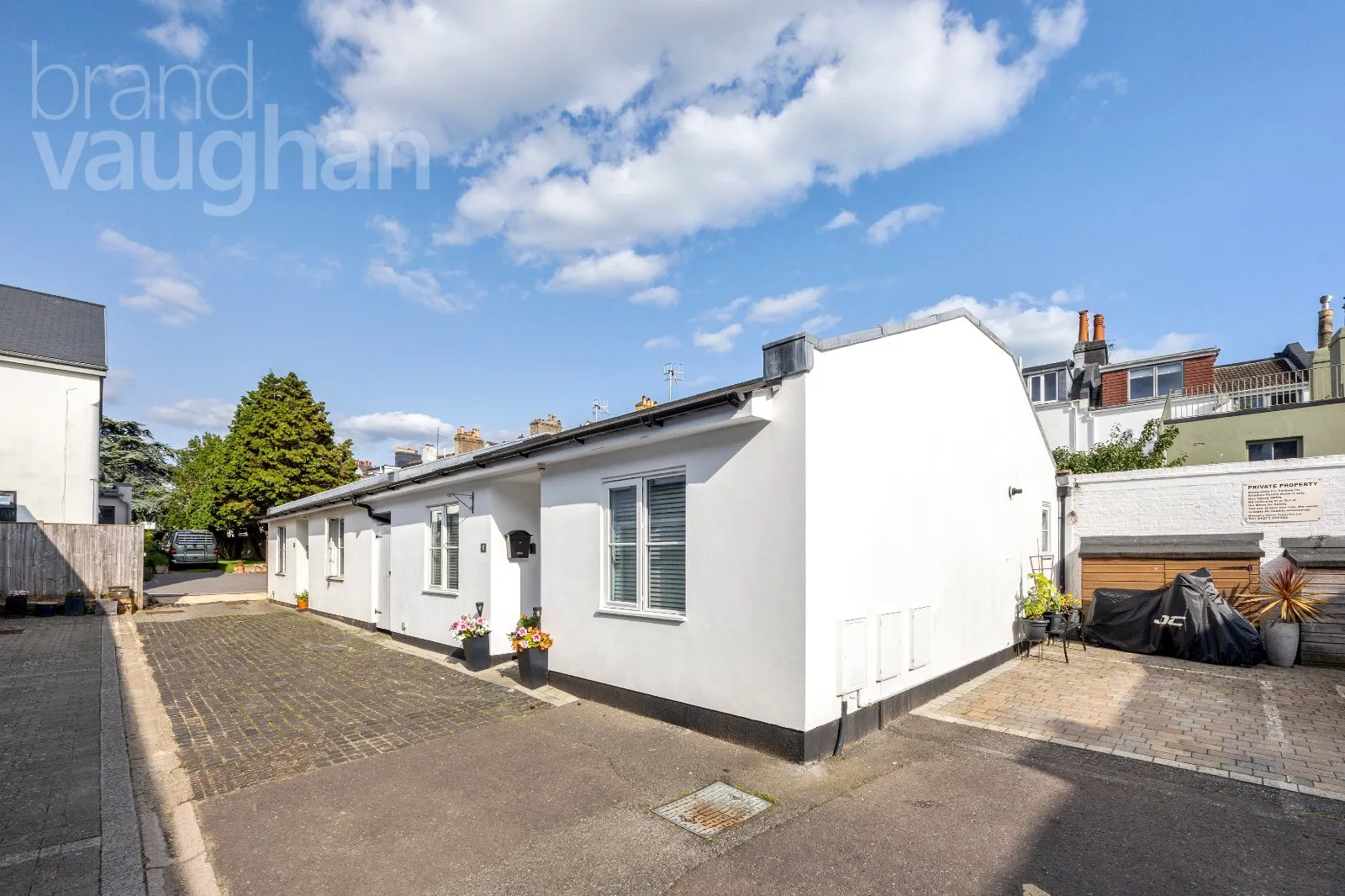2 bed Semi-Detached Bungalow