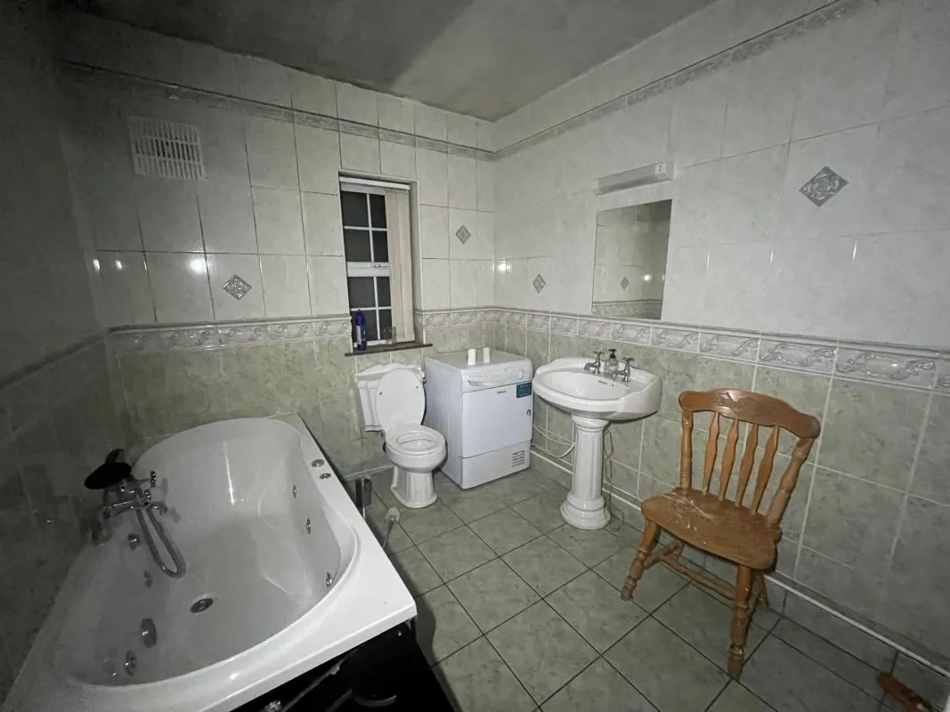 The Villa, Blessington Road, Dublin 24, D24 DA37 - Online Auctions