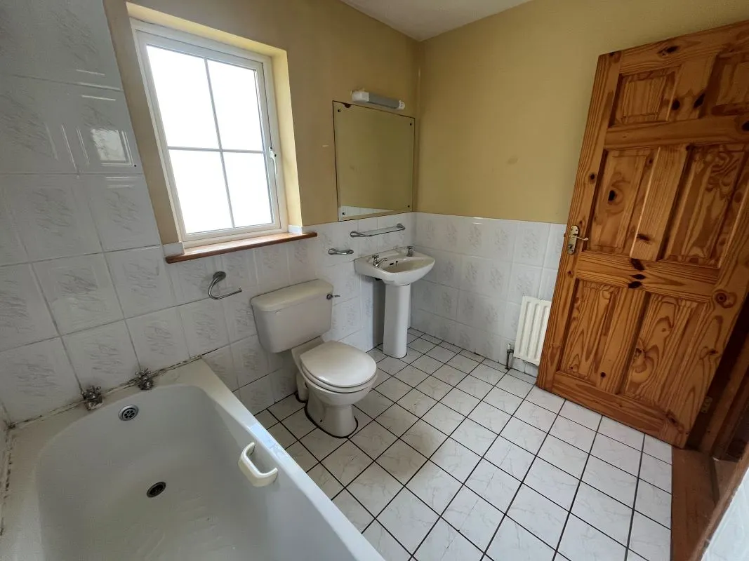 Gleann Tain Manor, Carnamuggagh Upper, Letterkenny, Donegal, F92 FT7X - Online Auctions