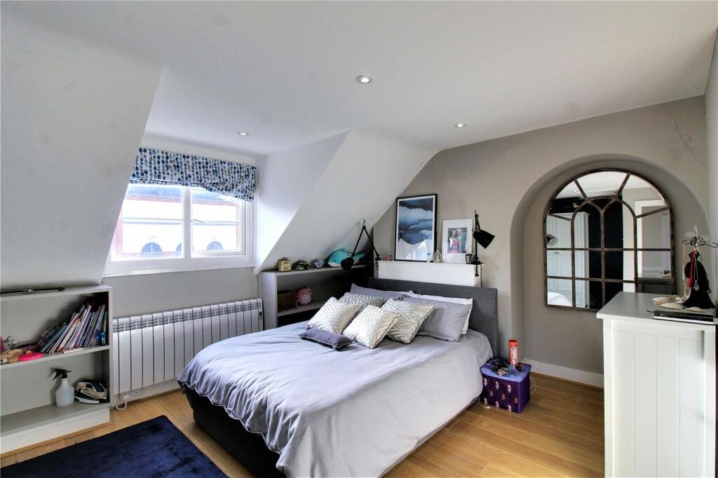 2 bed Office