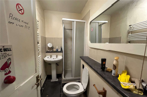 7 bed Terraced