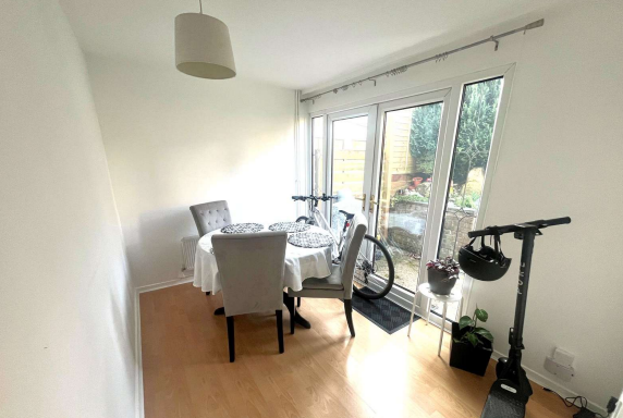 3 bed Terraced