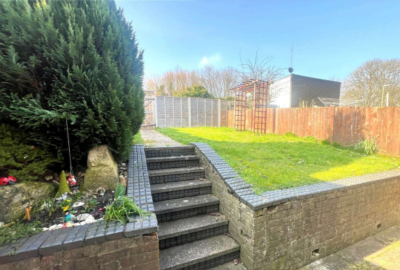 3 bed Terraced