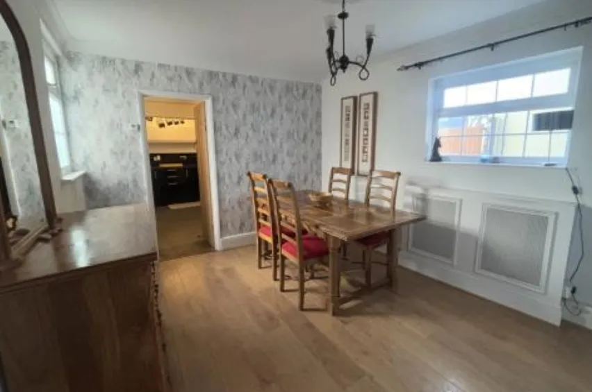 2 bed End of Terrace