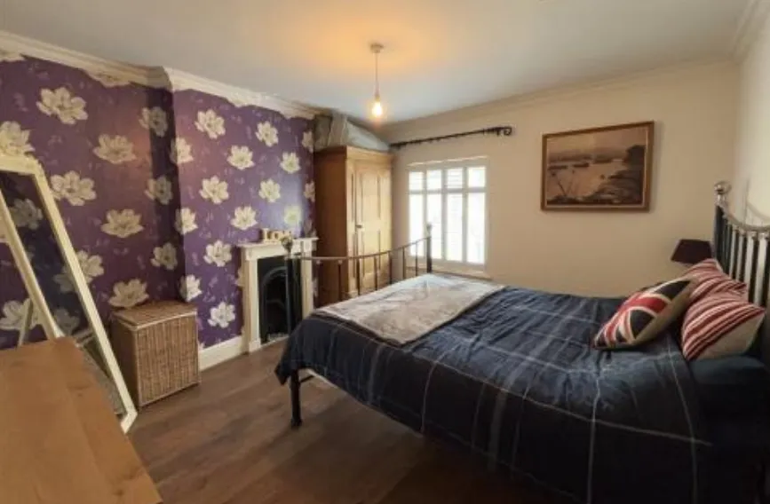 2 bed End of Terrace