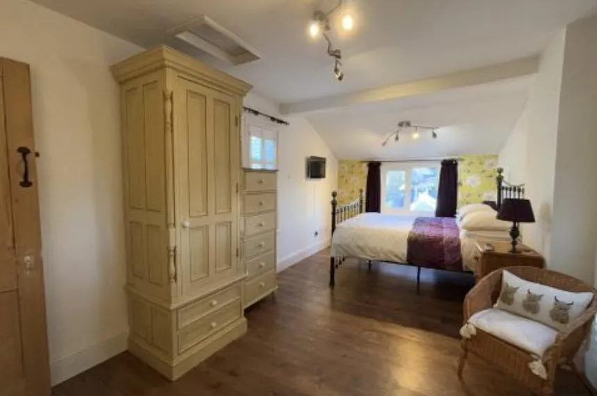 2 bed End of Terrace