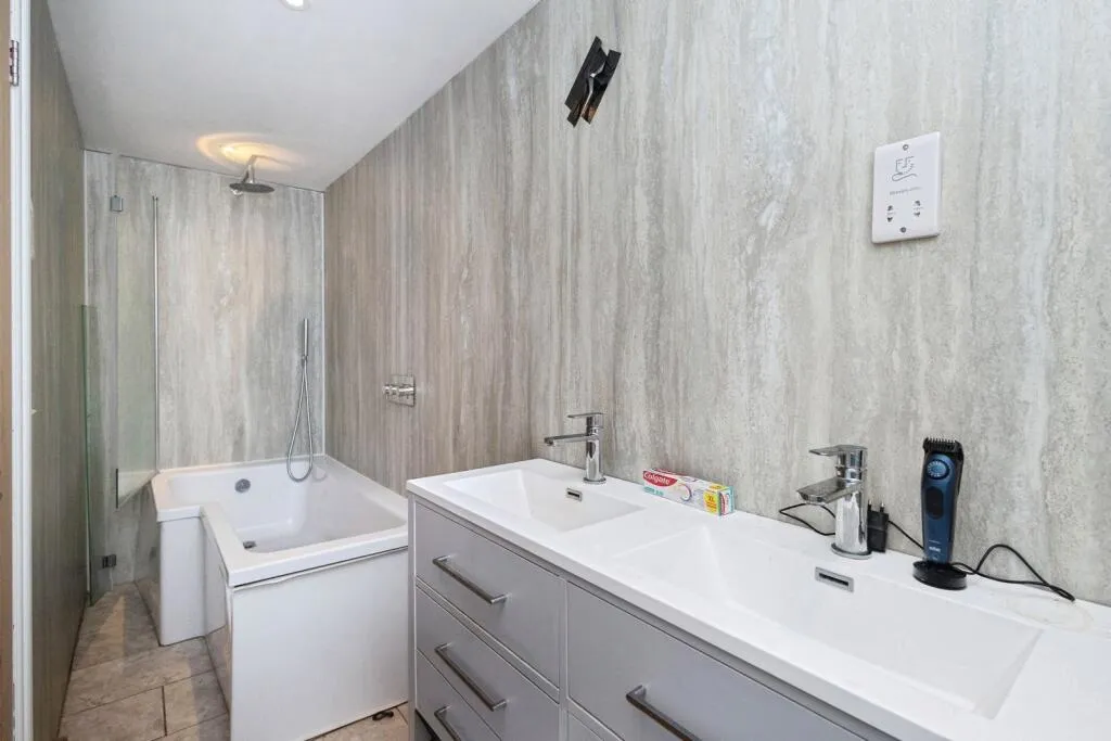 3 bed Detached