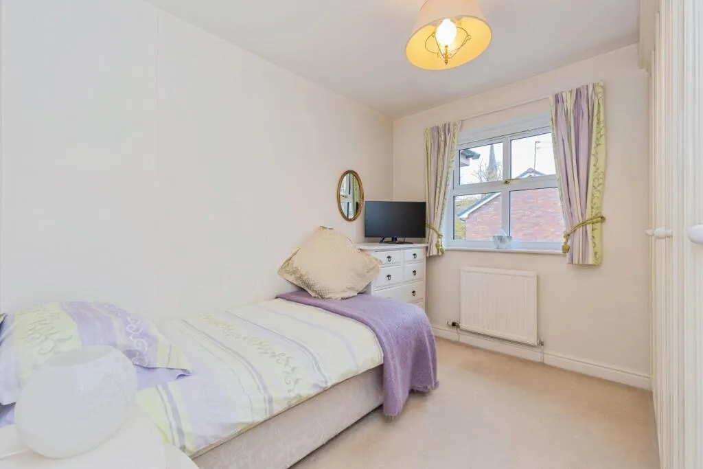 3 bed Terraced