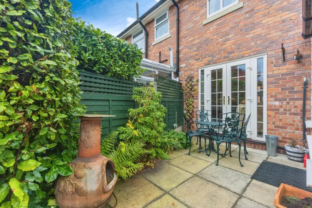 3 bed Terraced