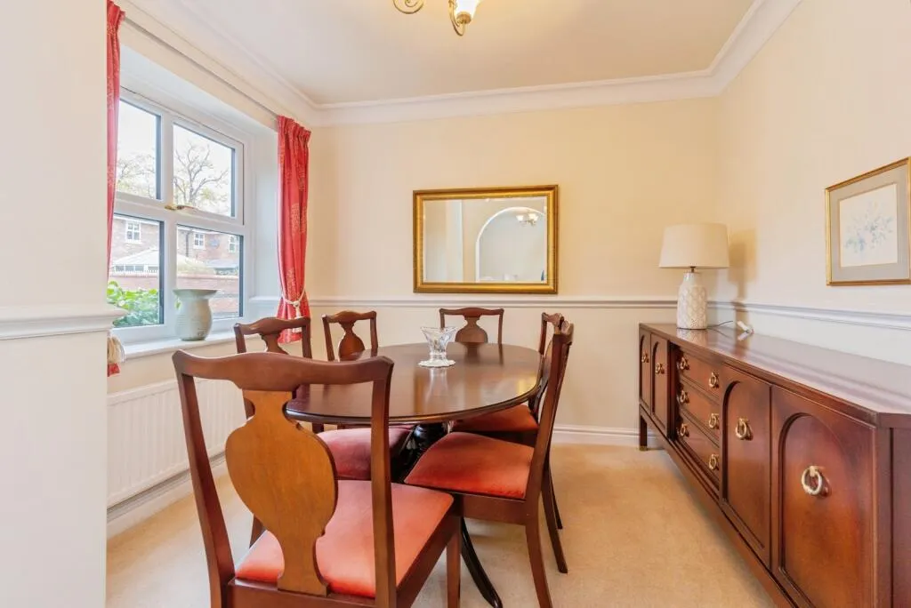 3 bed Terraced