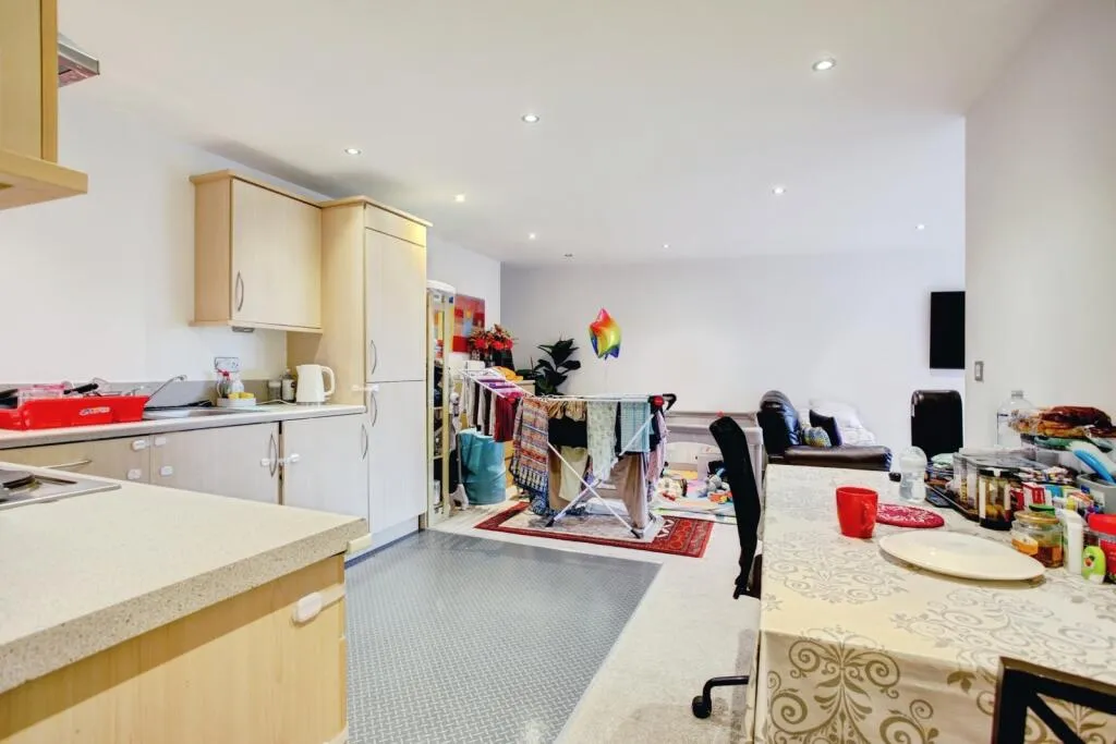 2 bed Apartment