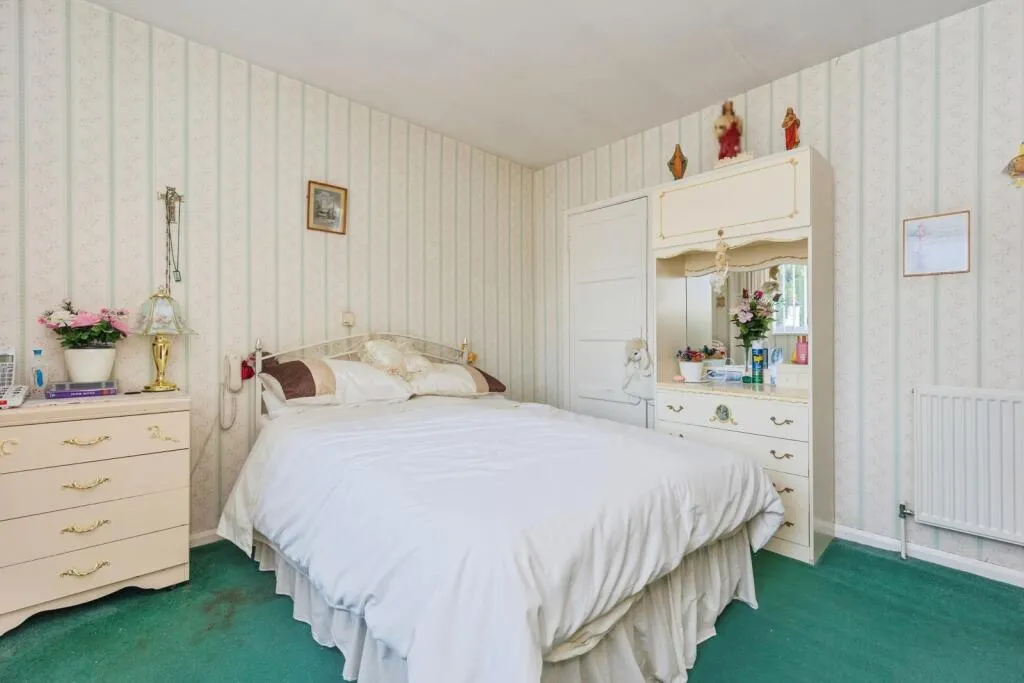 3 bed Semi-Detached