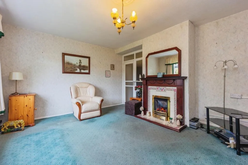 3 bed Semi-Detached