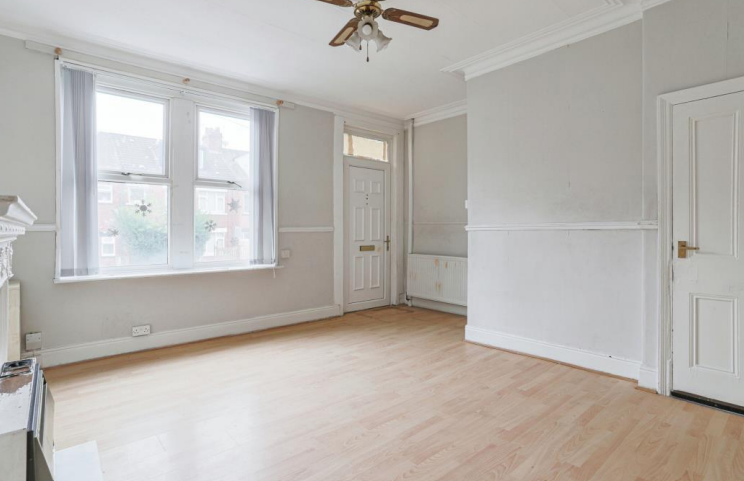 2 bed Terraced