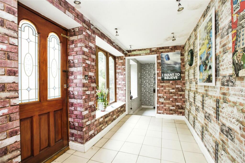 4 bed Detached