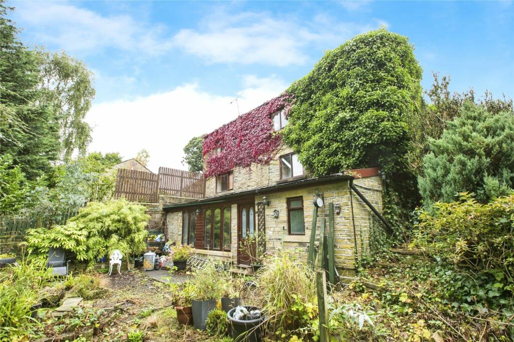 4 bed Detached