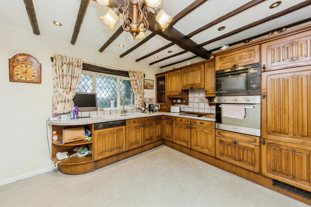 3 bed Character Property