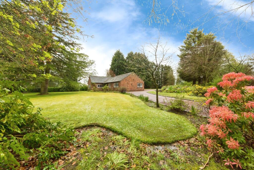 3 bed Character Property