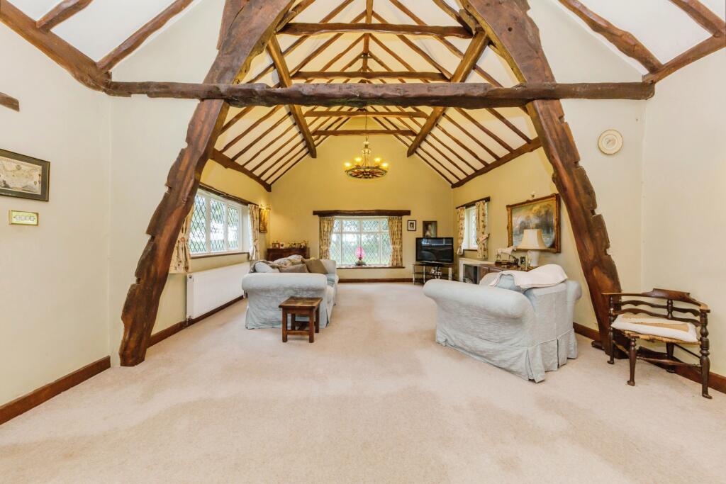 3 bed Character Property