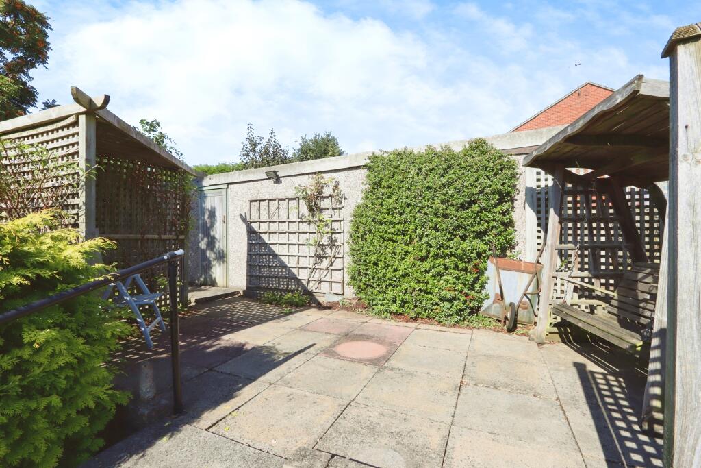 2 bed Detached Bungalow