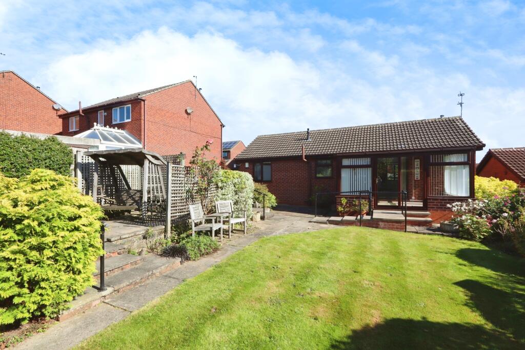 2 bed Detached Bungalow