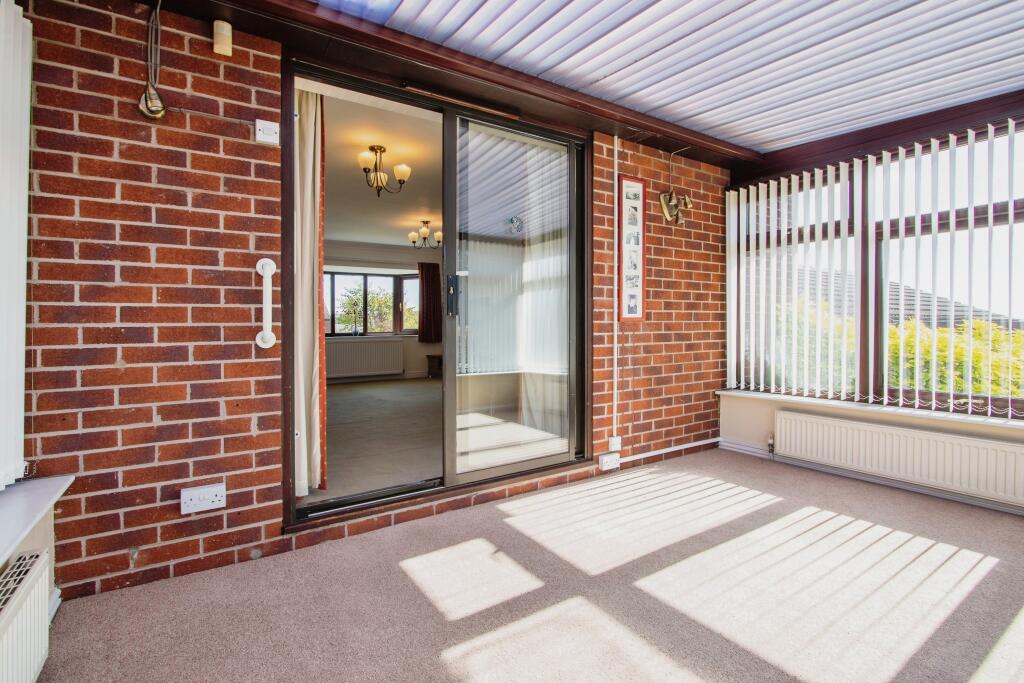 2 bed Detached Bungalow