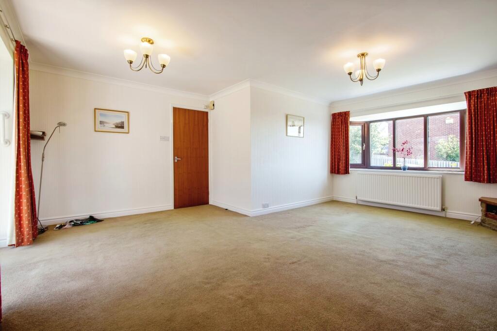 2 bed Detached Bungalow