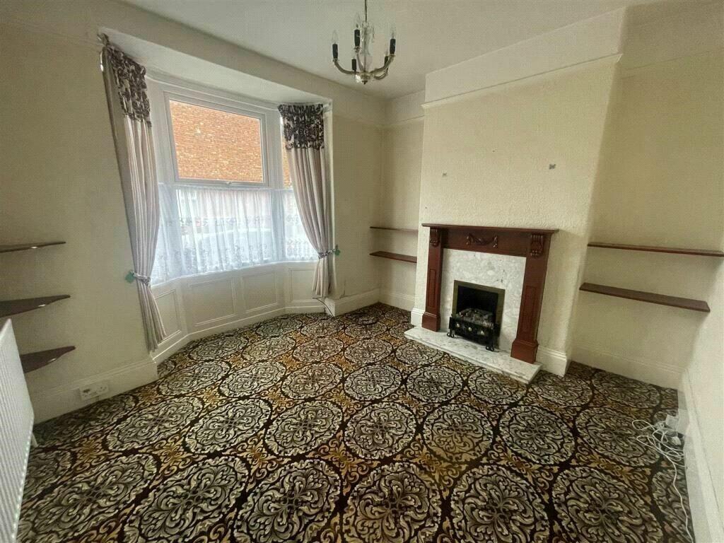 2 bed Terraced