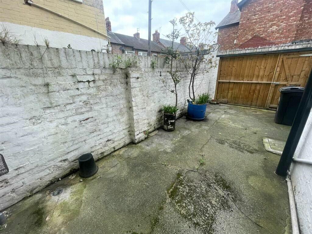 2 bed Terraced
