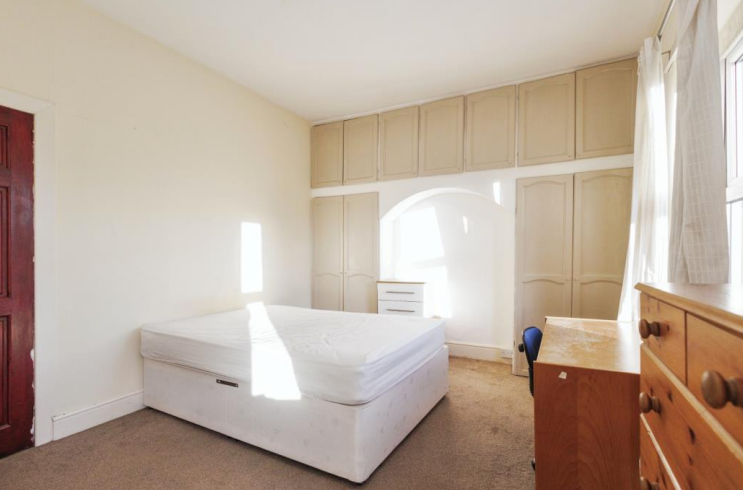 3 bed Terraced