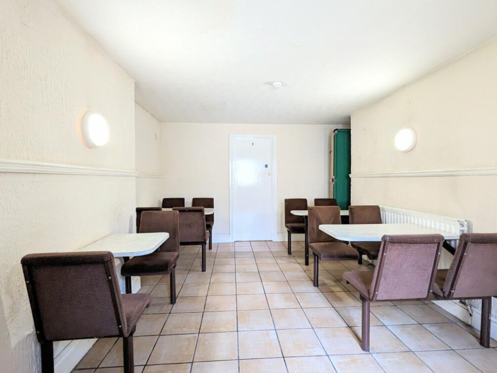 9 bed End of Terrace