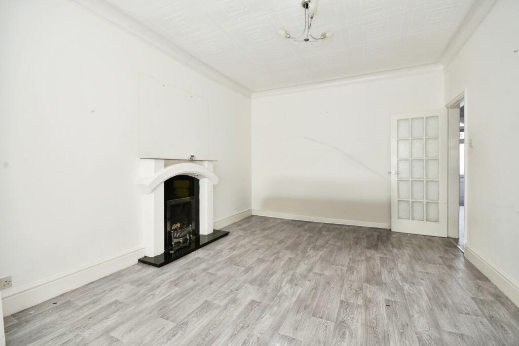 3 bed Semi-Detached