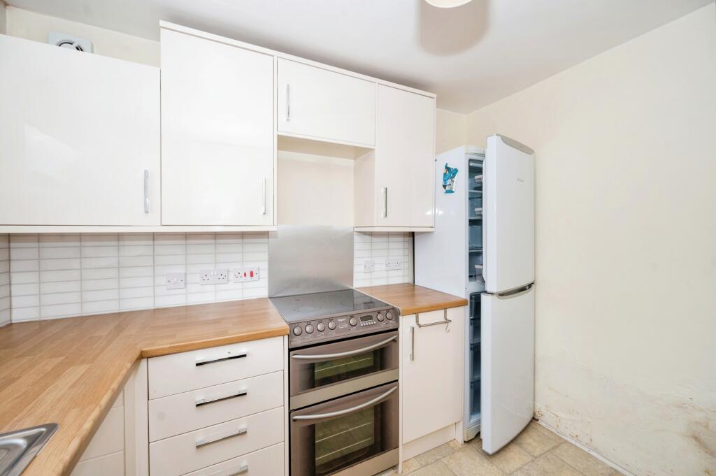 3 bed Semi-Detached