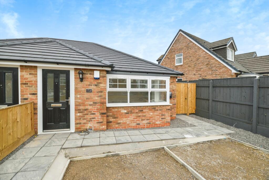 1 bed Semi-Detached Bungalow