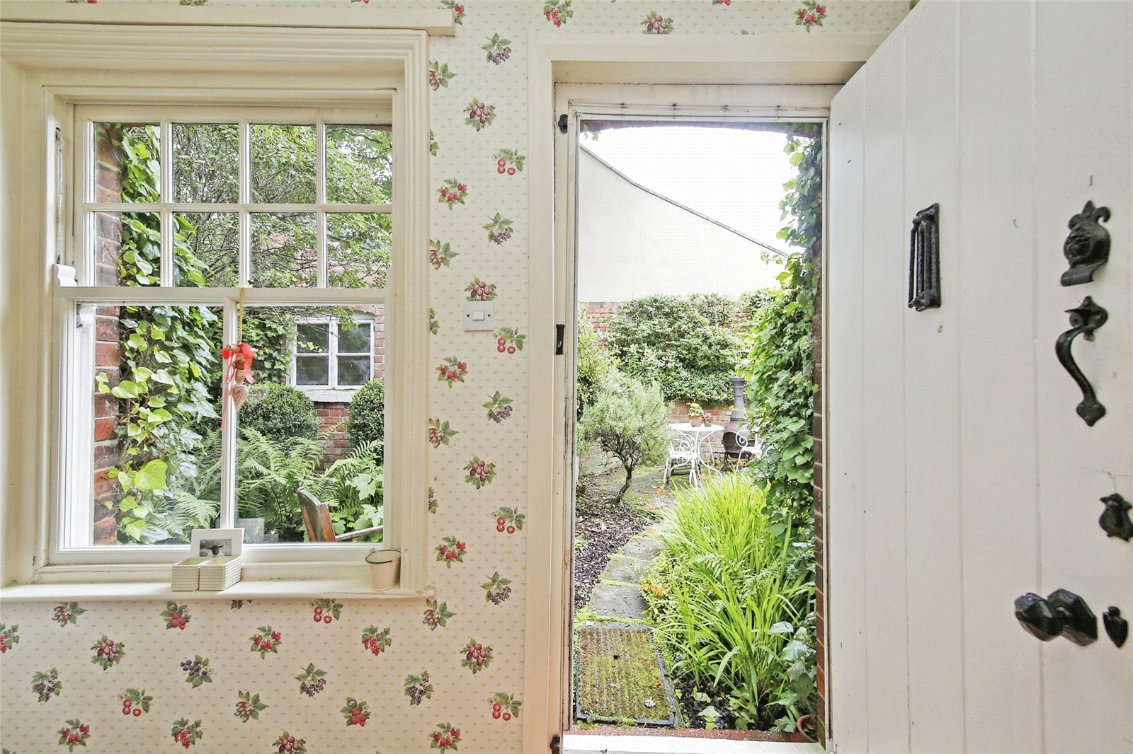 5 bed Character Property