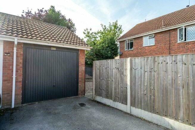 3 bed Semi-Detached