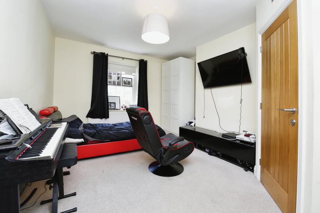 4 bed Character Property