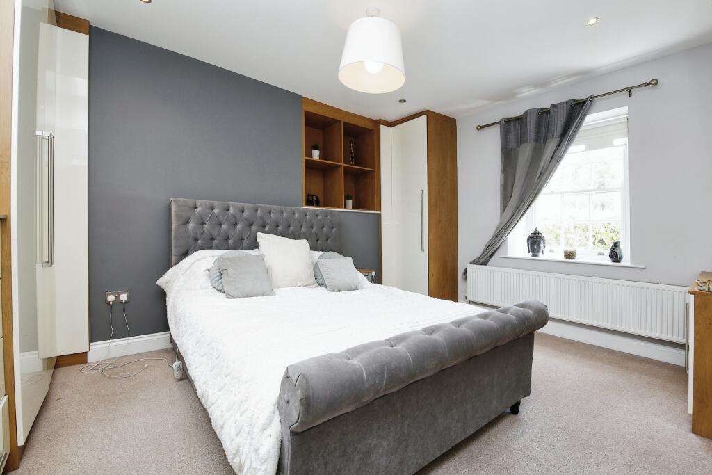 4 bed Character Property