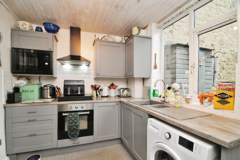 2 bed Terraced