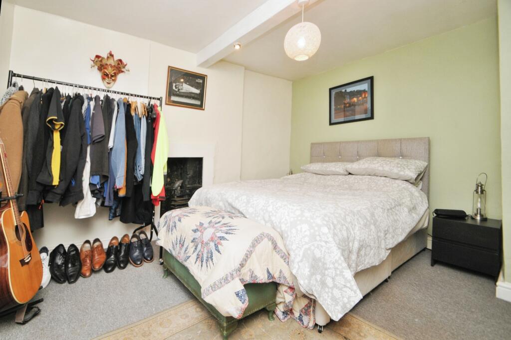 2 bed Terraced