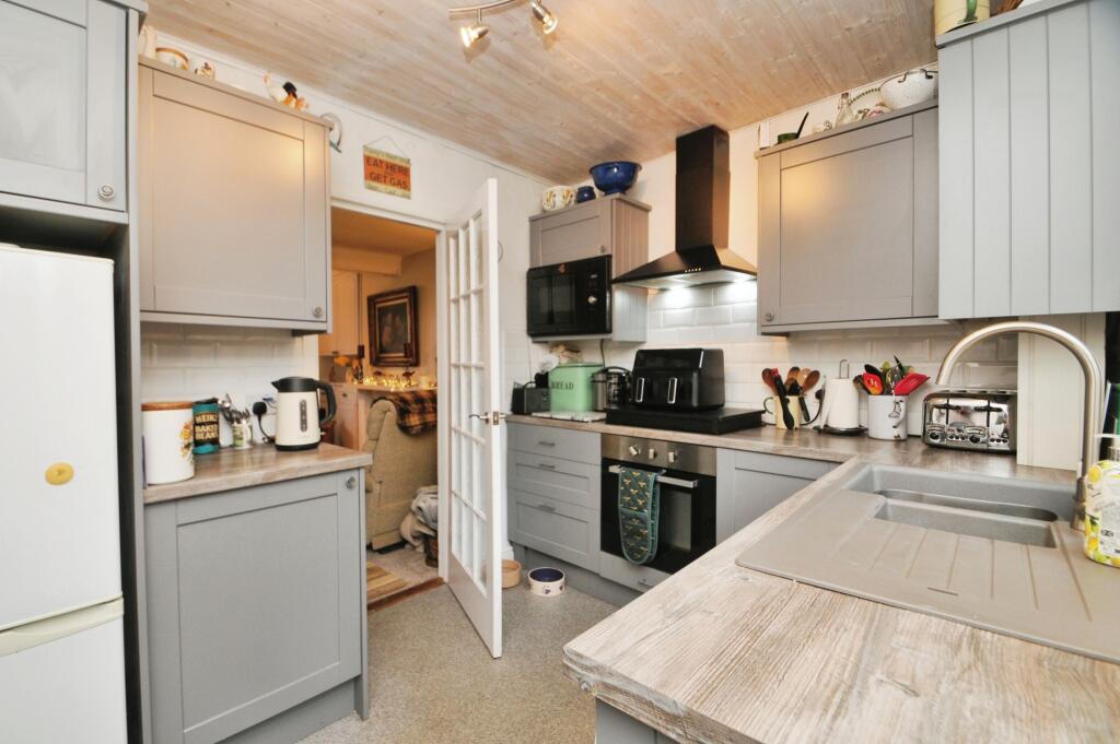 2 bed Terraced