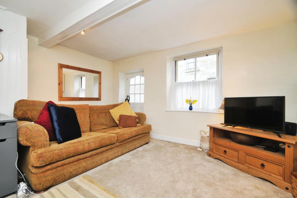 2 bed Terraced